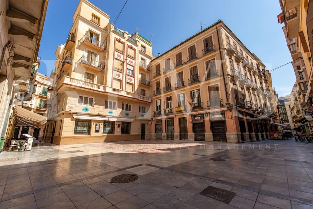Private Terrace, Barbecue & Cathedral View By Rems Apartment Malaga Exterior photo